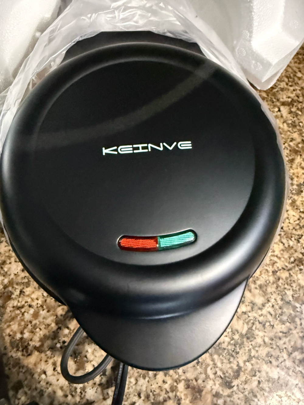 Mini donut maker - Picture 3 of 3